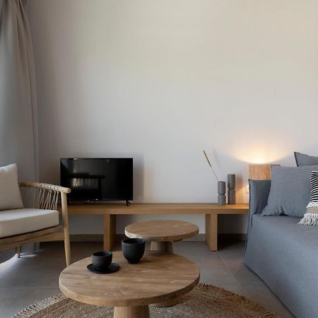 Lichnos Luxury Suites Sourpi Bagian luar foto