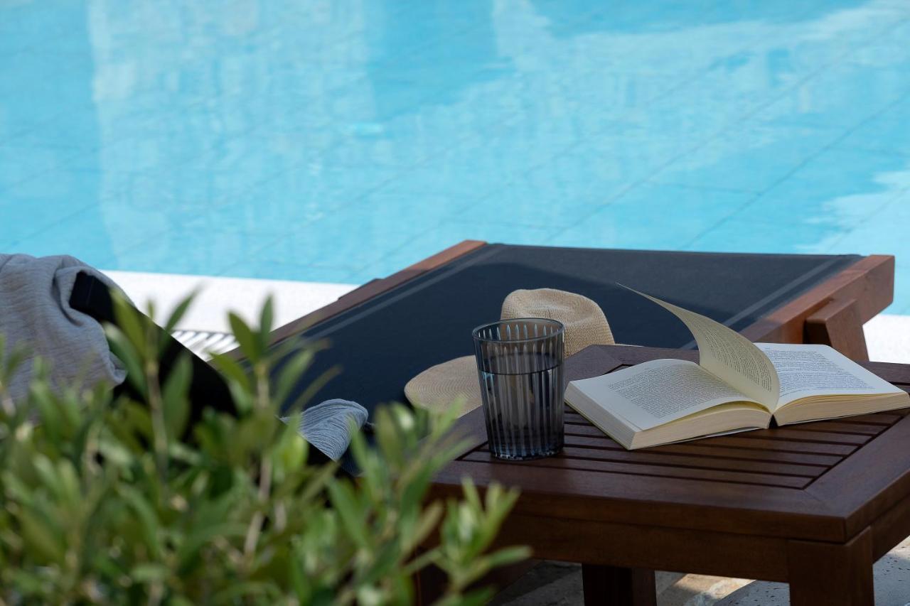 Lichnos Luxury Suites Sourpi Bagian luar foto